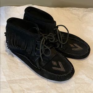 Manitobah Mukluks Slippers